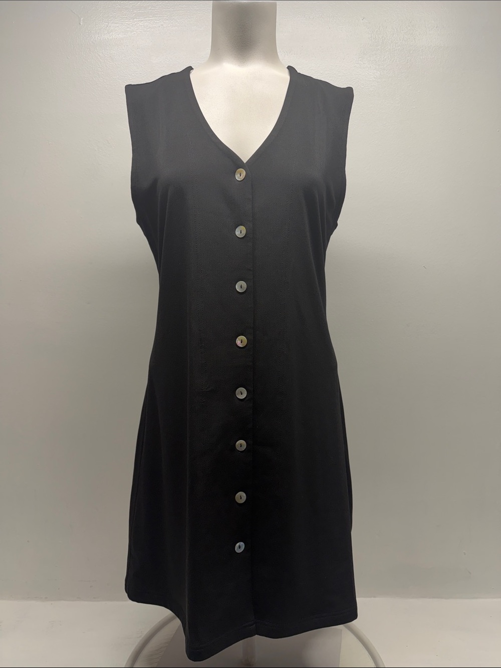 Unif Parker Dress Midi Sleeveless Button Up Stretch Lightweight Black NWT Medium - Picture 2 of 13